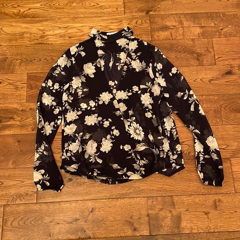 Navy flower blouse